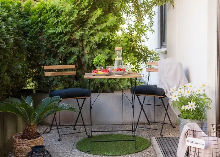 Holiday Appartement  Achalm  mit Sonnenterrasse
