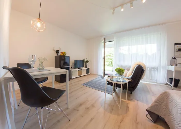 Holiday Appartement  Achalm  mit Sonnenterrasse